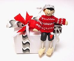 pirat tom sittin, redblack