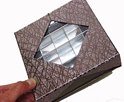 Box sqr 20 compartments bronze