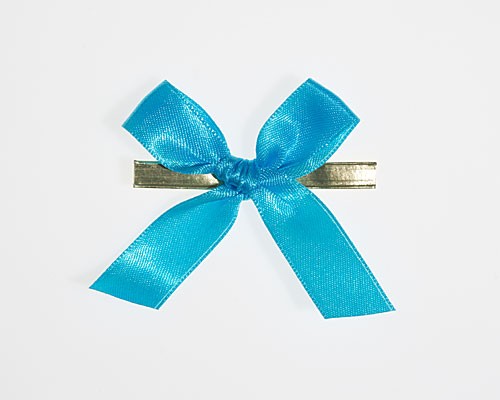 Bow ready made No 810 double face satin 15mm clipband 60mm black