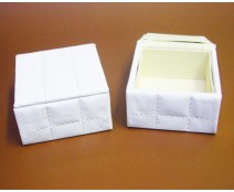 Box simil pelle L70xW70xH34mm white